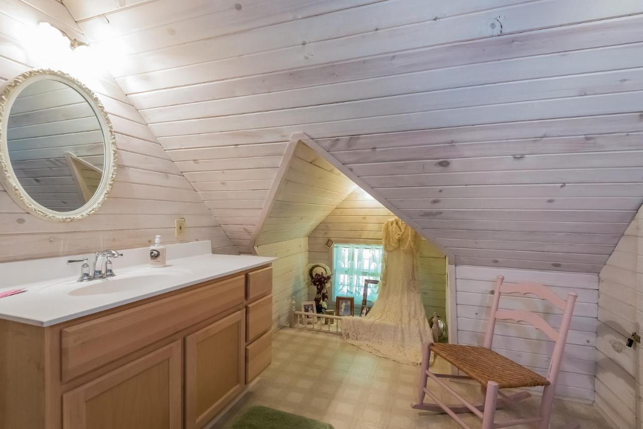 Kingsley House Bed & Breakfast Fennville ภายนอก รูปภาพ