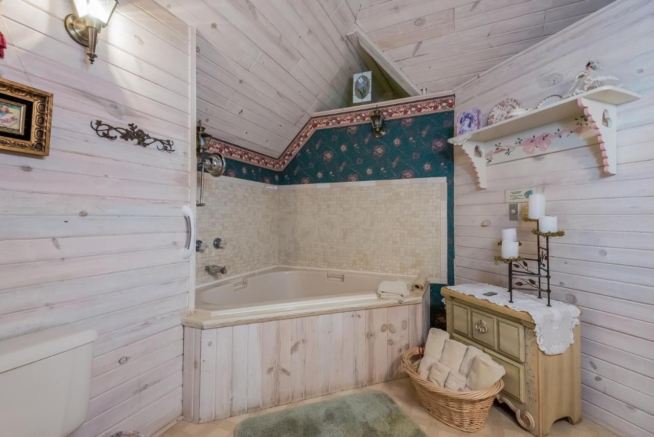 Kingsley House Bed & Breakfast Fennville ภายนอก รูปภาพ