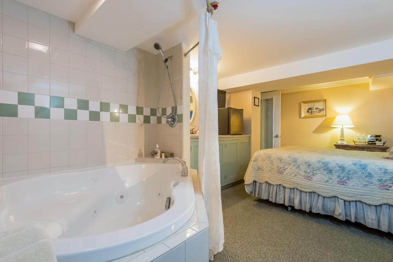 Kingsley House Bed & Breakfast Fennville ภายนอก รูปภาพ